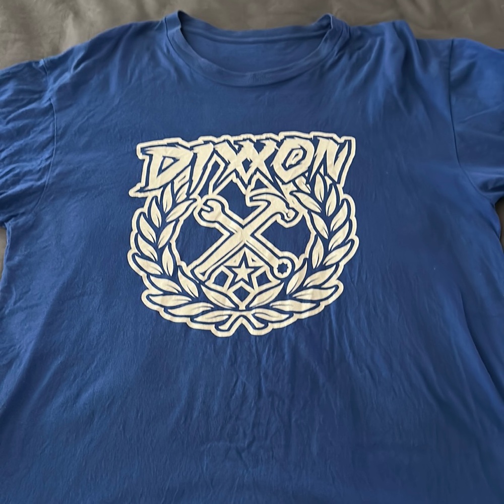 Mens Dixxon large t-shirt